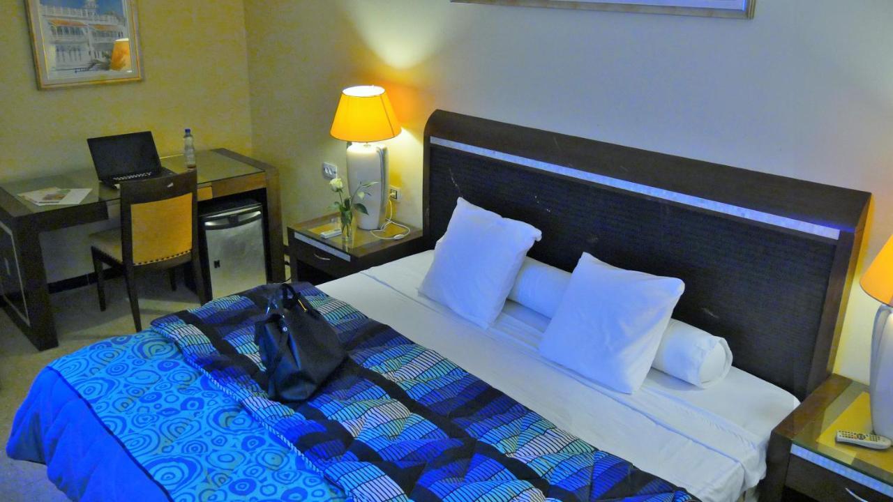 Hotel Antar Бешар Экстерьер фото